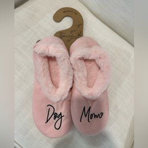 NWT Faceplant Dreams “Dog Mom” Slippers Size 7/8M